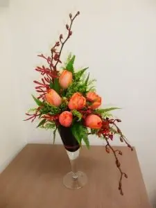 S shaped flower arrangement
